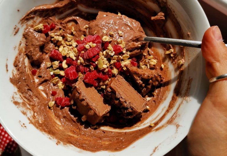 Chocolate Protein Pudding (Bloody delicious!)